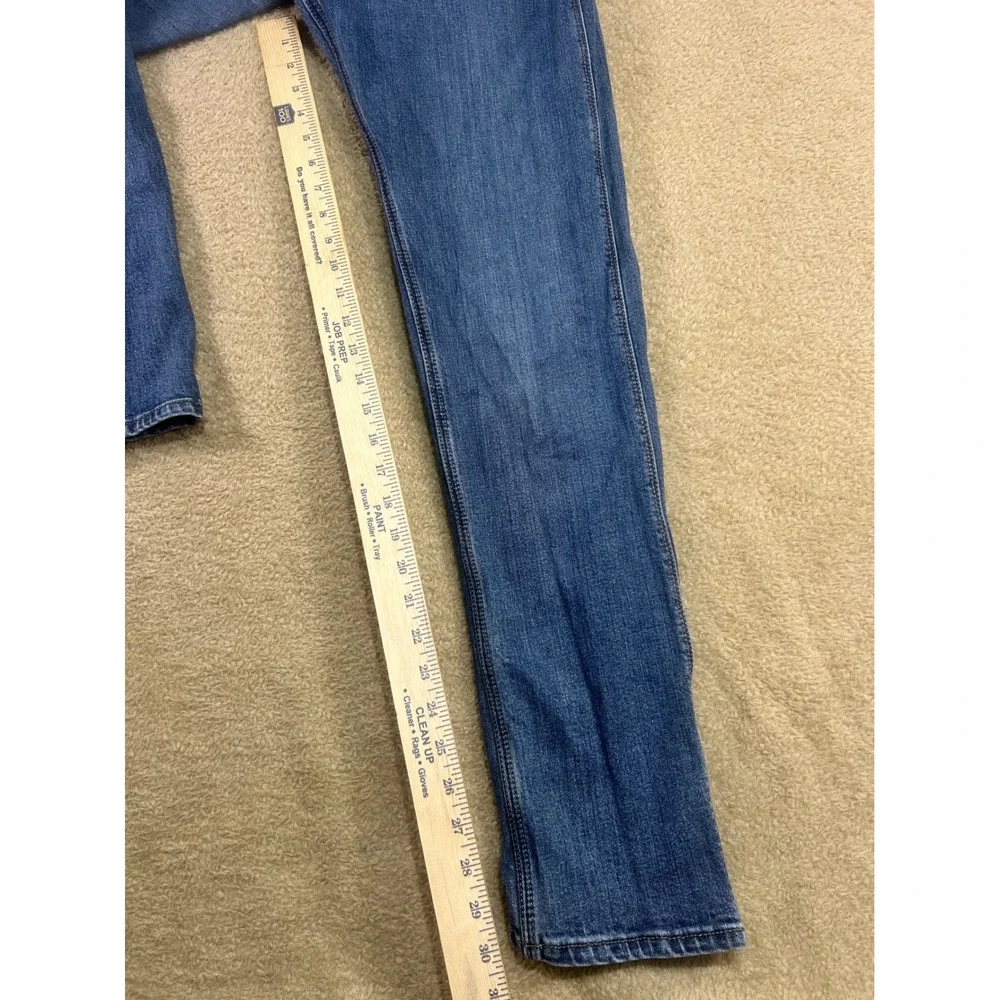 Wrangler Regular Fit‎ Blue Denim Jeans Mens Size 30 x 32 Straight Leg Casual